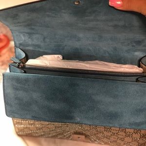 Gucci Bags - GUCCI DIONYSUS GG MEDIUM SHOULDER BAG Gucci Bags - GUCCI DIONYSUS GG MEDIUM SHOULDER BAG